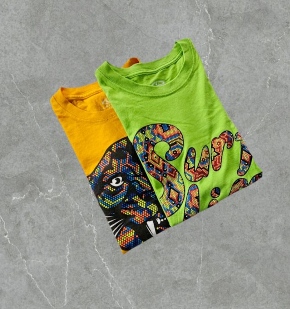 Lot of 2 Boys T-Shirts Acapulco Surf Life Jaguar Graphic Yellow Green Size S